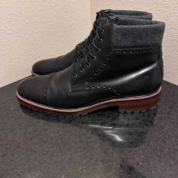 Johnston & Murphy Black Leather Cap-Toe Lace-Up Boots Gray Cuff Mens Size 13